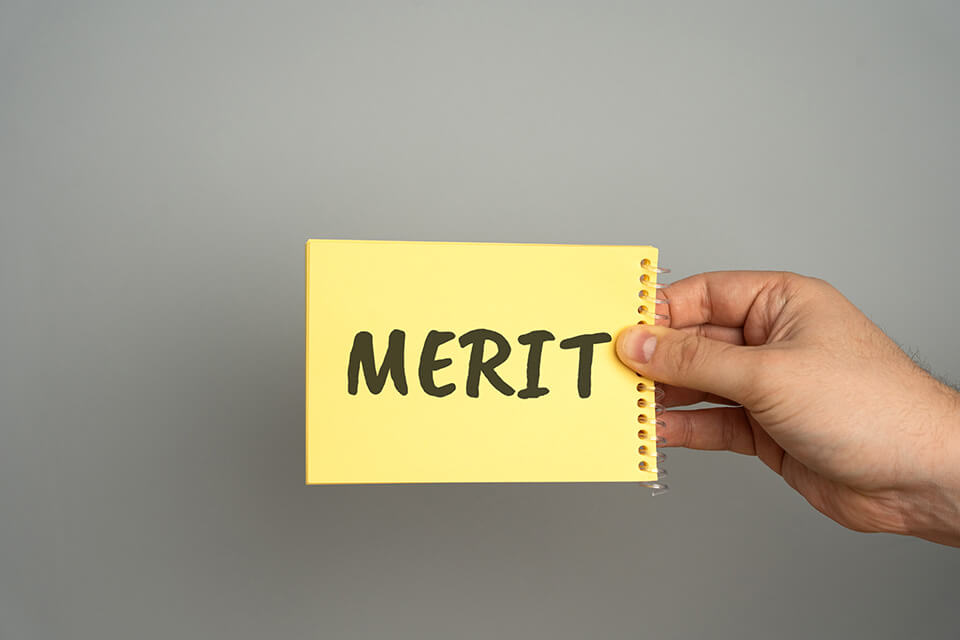 メリット_文字_紙