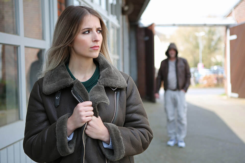 ストーカー_女性